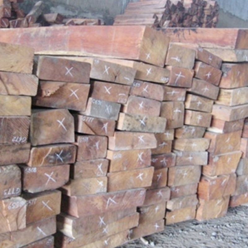 Gỗ cưa khối